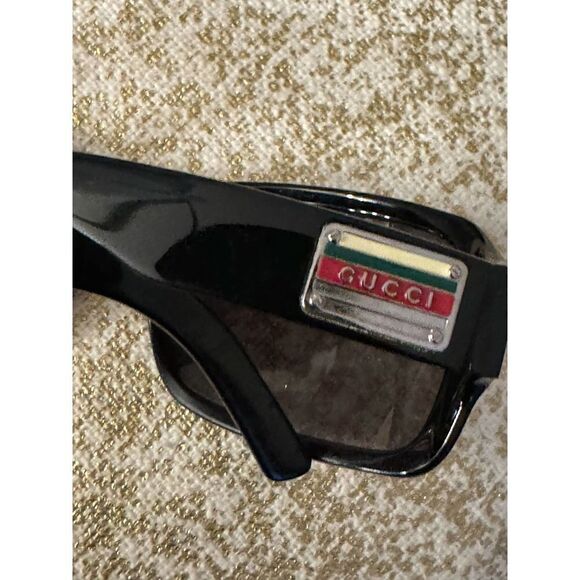- Men women vintagr gucci sunglasses + case authentic logo main image 11